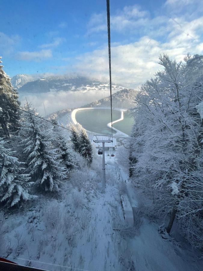 טשאגונס Alpenchalet Piz Huesli מראה חיצוני תמונה