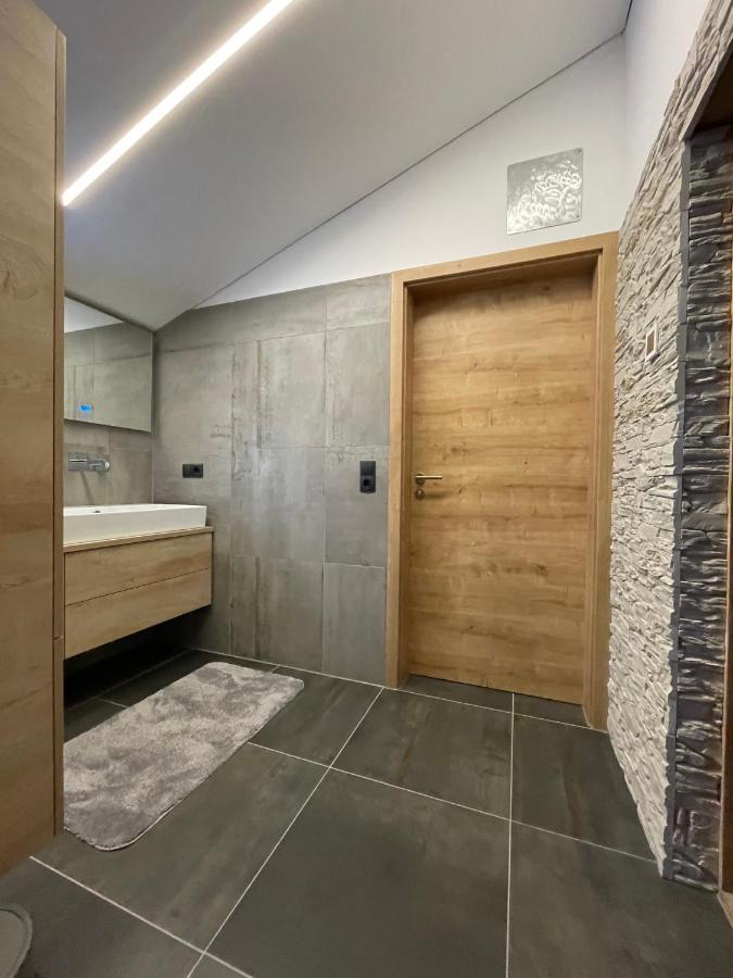טשאגונס Alpenchalet Piz Huesli מראה חיצוני תמונה
