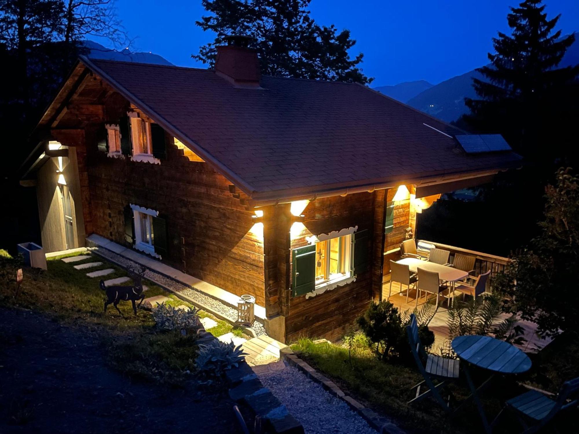 טשאגונס Alpenchalet Piz Huesli מראה חיצוני תמונה